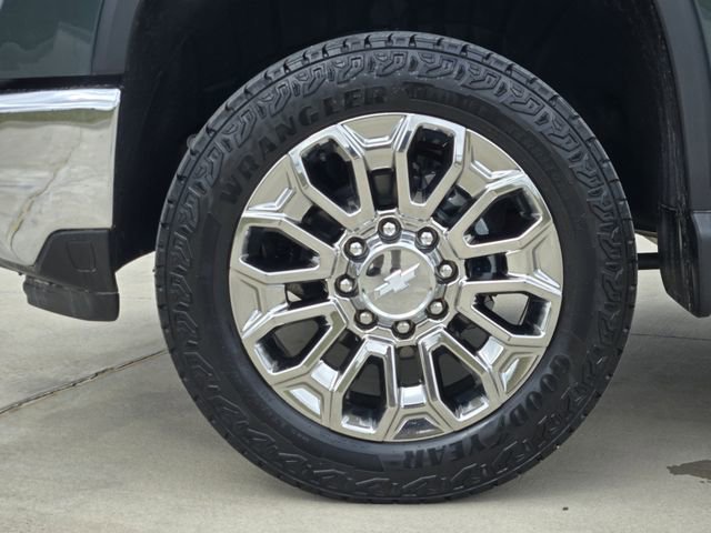 New 2025 Chevrolet Silverado 2500 LTZ w/ LTZ Premium Package image 8