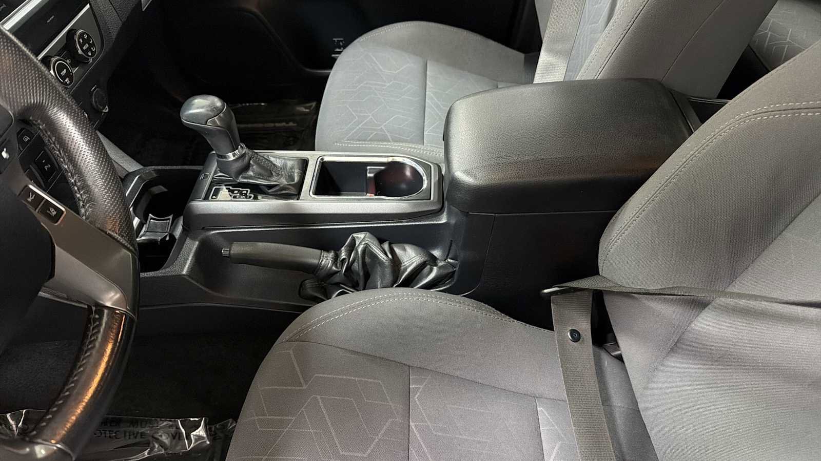 Certified 2019 Toyota Tacoma TRD Off-Road w/ Technology Package image 23