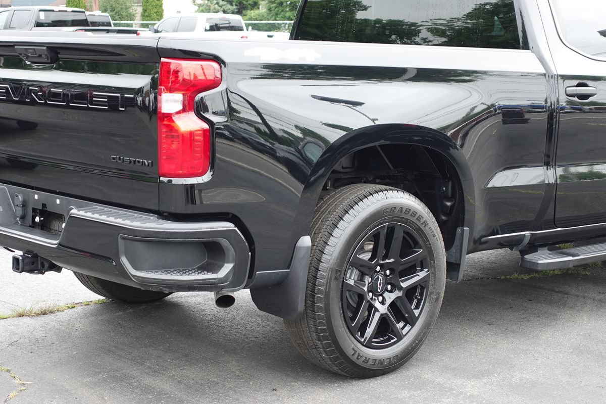 Used 2024 Chevrolet Silverado 1500 Custom AWD/4WD image 10