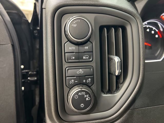 Used 2022 Chevrolet Silverado 1500 Custom w/ Rally Edition image 28