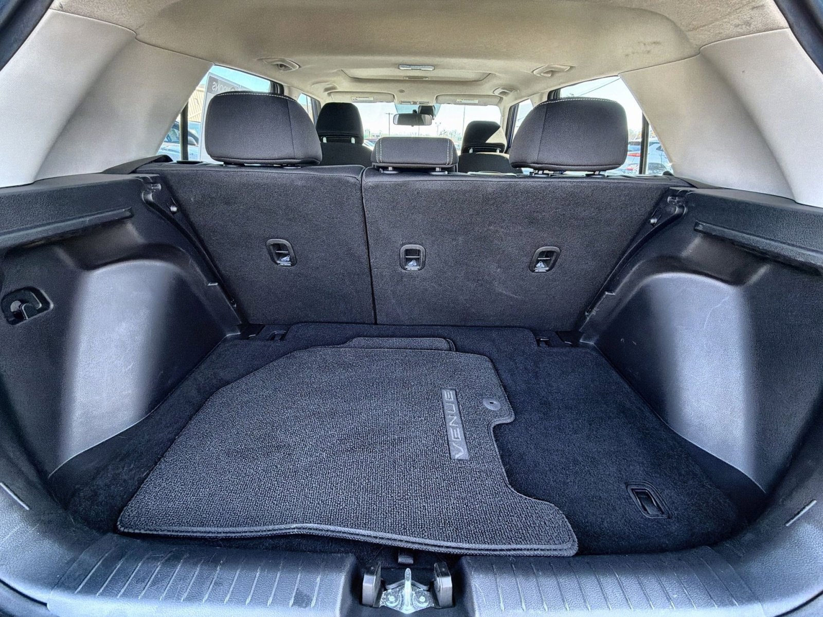 Certified 2023 Hyundai Venue SEL image 25