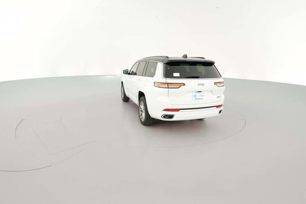 New 2025 Jeep Grand Cherokee L Summit w/ Luxury Tech Group V image 9