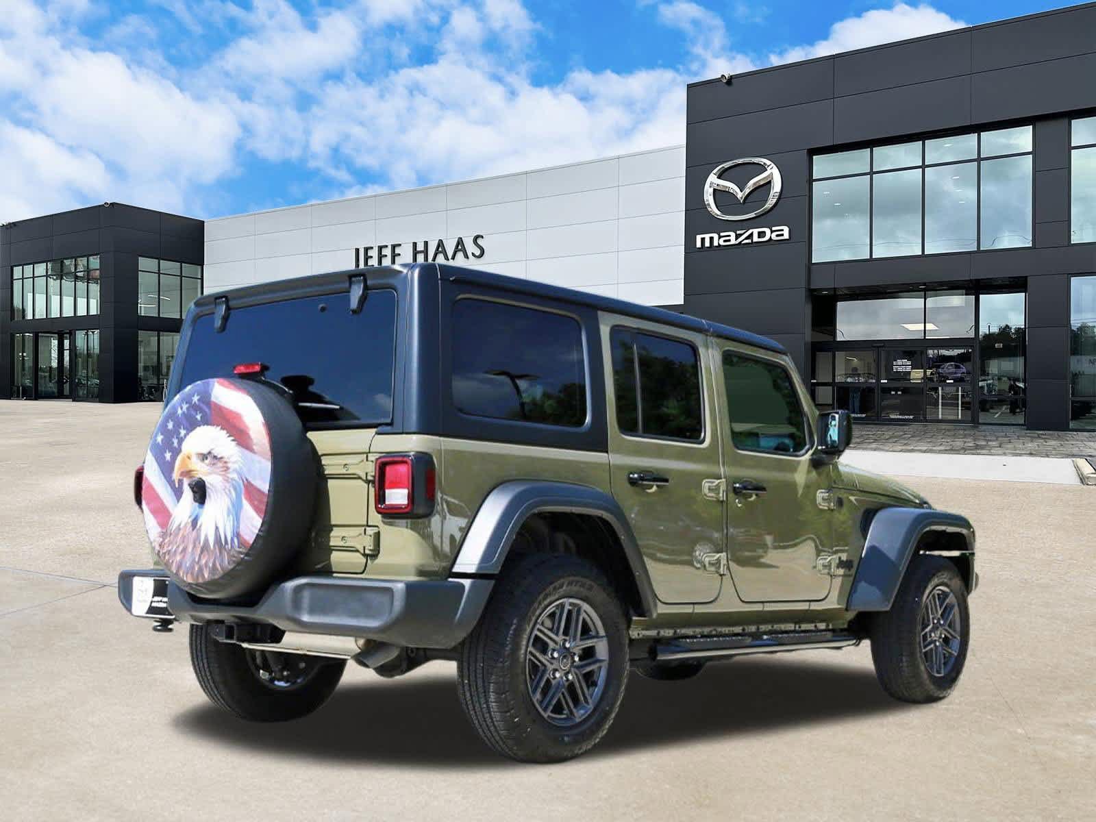 Used 2025 Jeep Wrangler Unlimited Sport AWD/4WD image 3