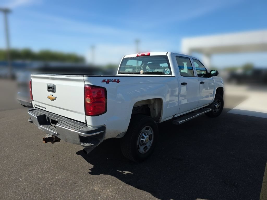 Used 2018 Chevrolet Silverado 2500 W/T AWD/4WD image 4
