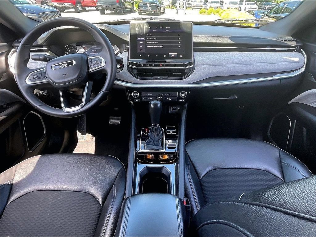 Used 2024 Jeep Compass Latitude AWD/4WD image 21