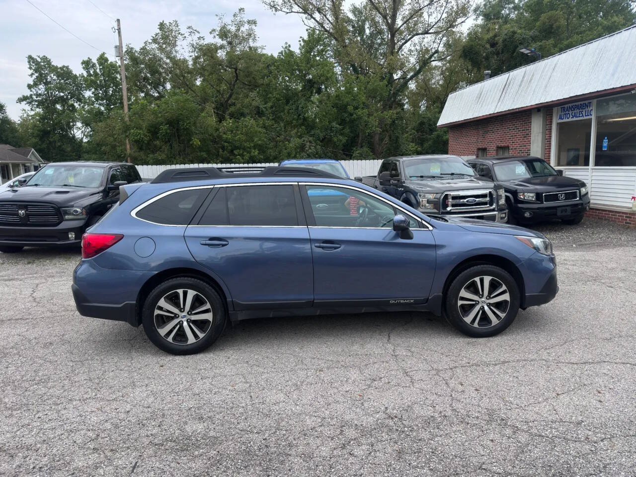 Used 2018 Subaru Outback 2.5i Limited AWD/4WD image 4