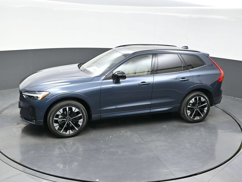 New 2026 Volvo XC60 B5 Plus w/ Climate Package AWD/4WD image 38
