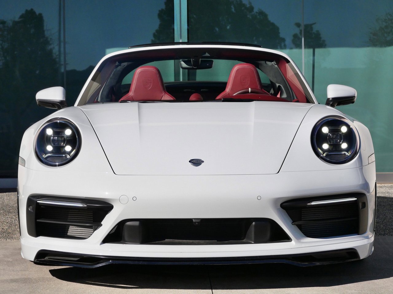 Used 2021 Porsche 911 Targa 4S image 2