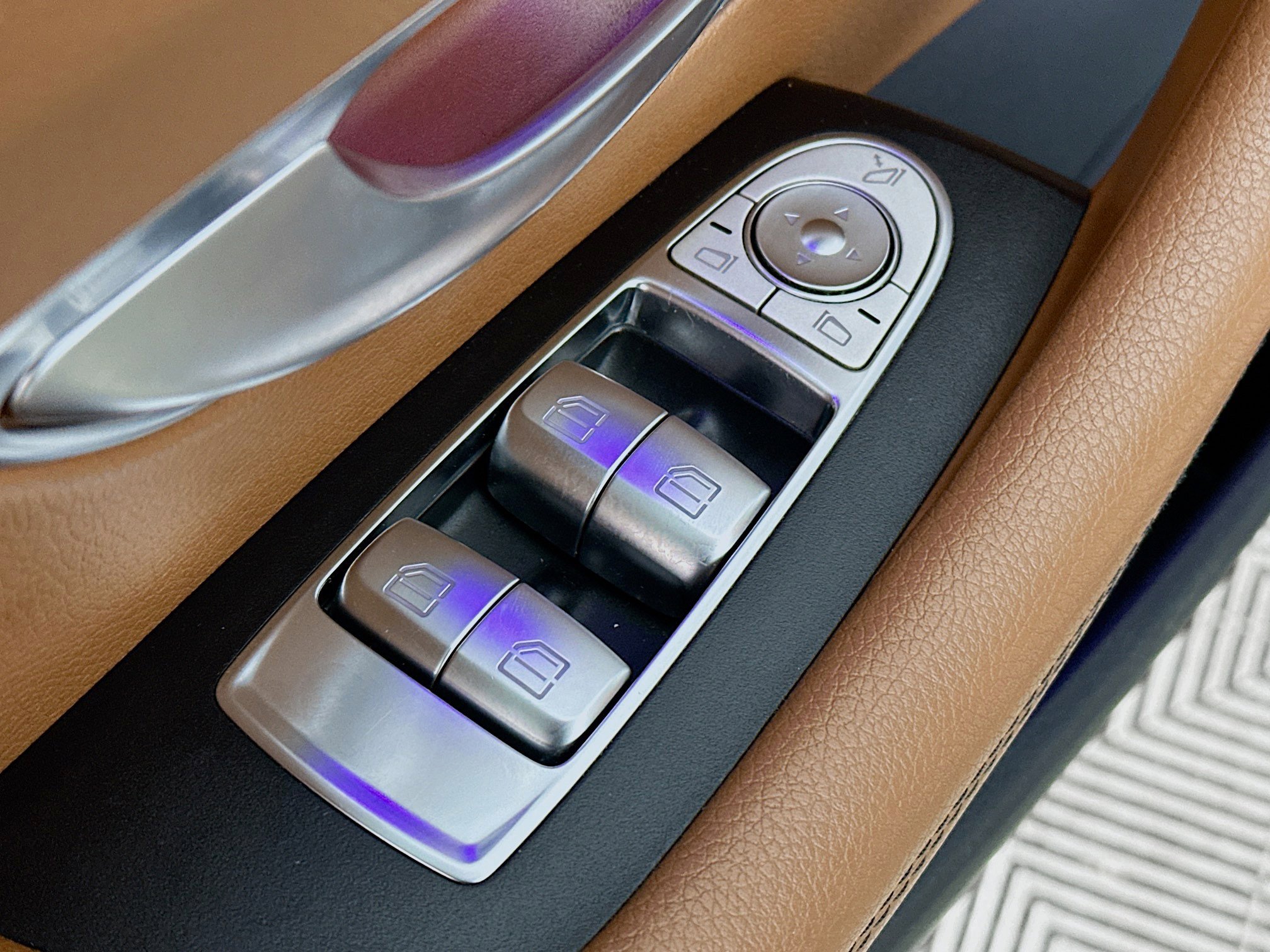 Certified 2018 Mercedes-Benz E 400 4MATIC Coupe image 18