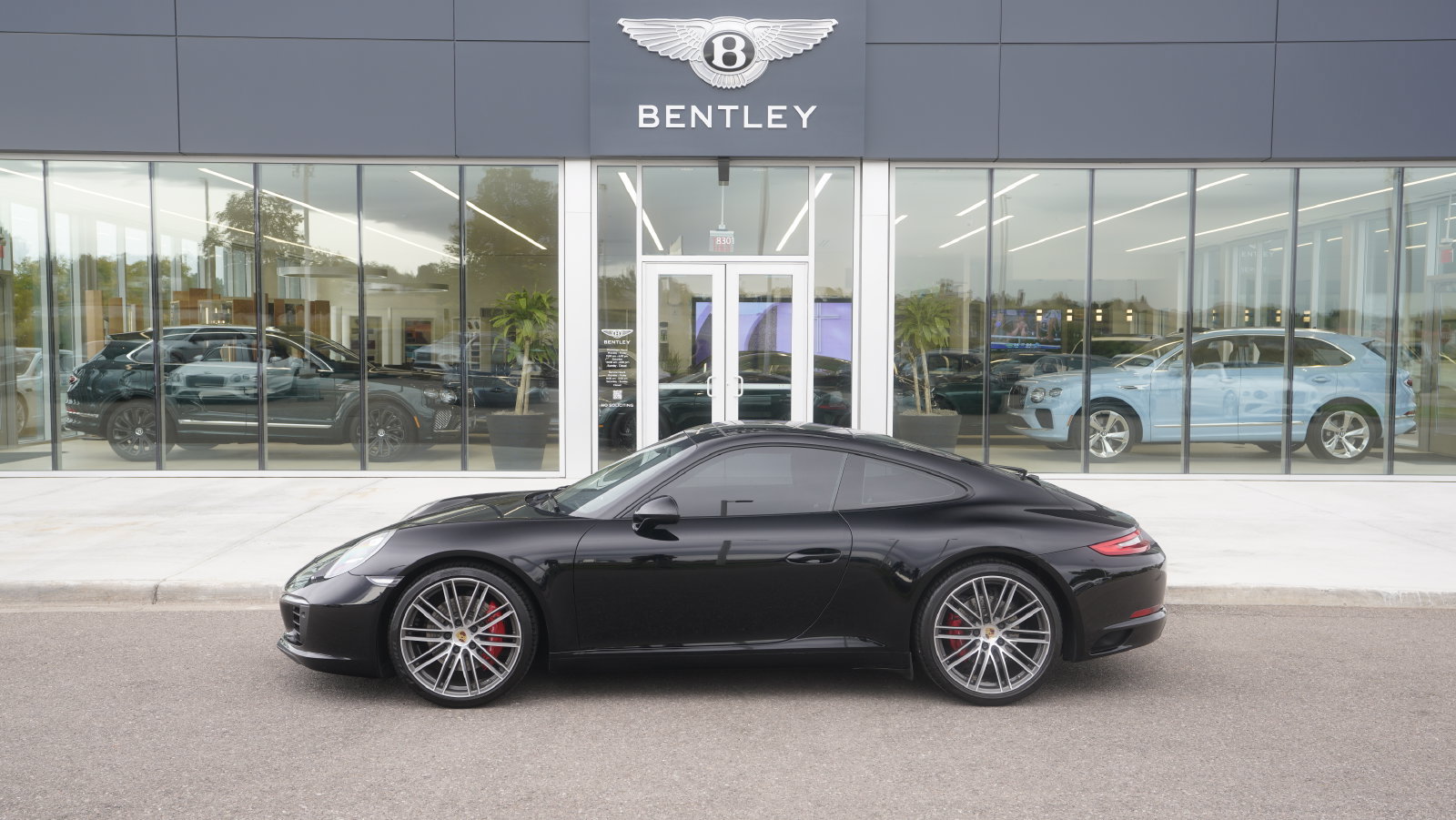 Used 2017 Porsche 911 Carrera S RWD image 5