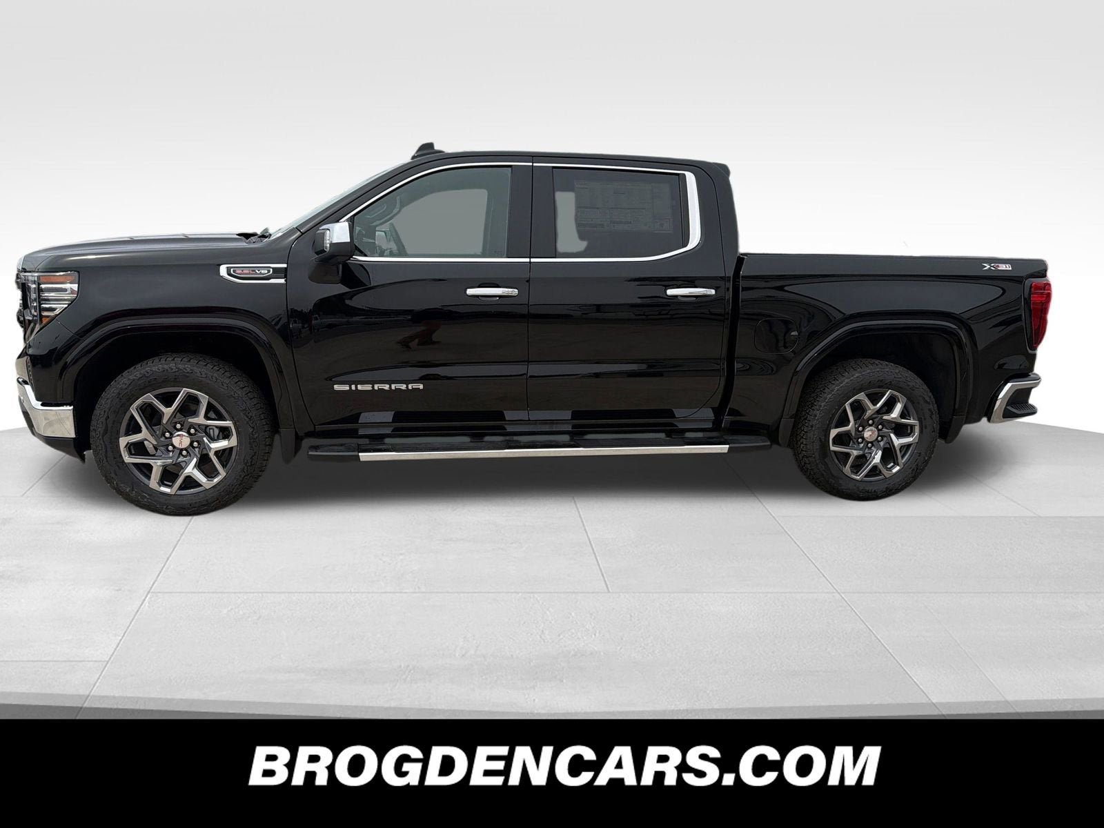New 2026 GMC Sierra 1500 SLT w/ SLT Premium Plus Package AWD/4WD image 5