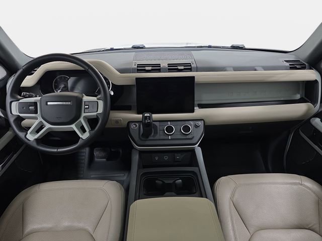 Used 2023 Land Rover Defender 130 SE image 10