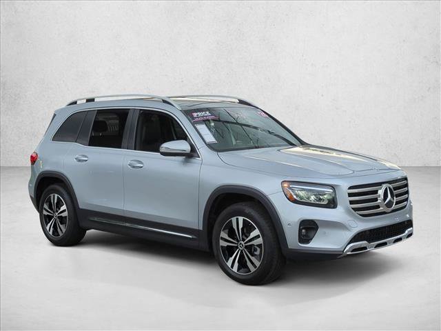 Used 2026 Mercedes-Benz GLB 250 image 3