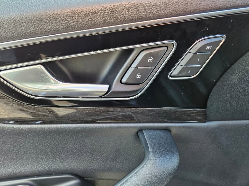 Used 2019 Audi Q7 3.0T Premium Plus w/ Premium Plus Package image 19