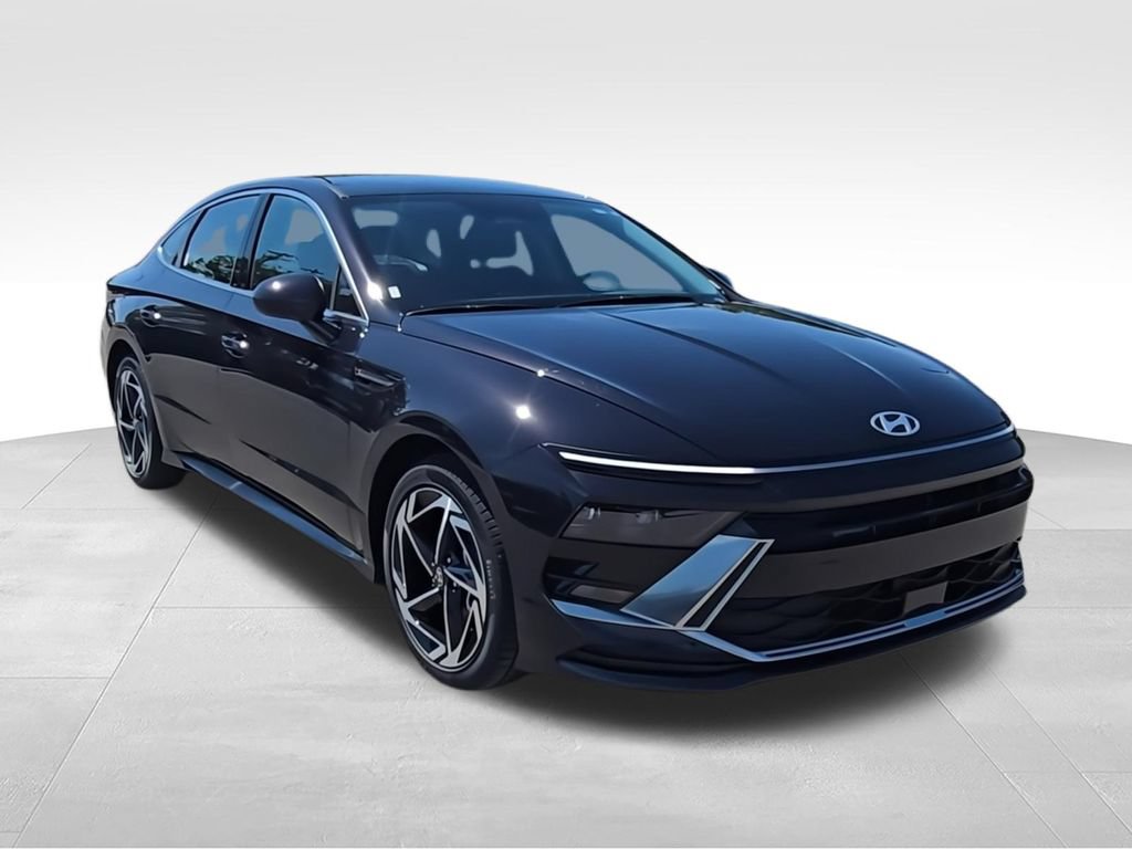 New 2026 Hyundai Sonata SEL FWD image 2
