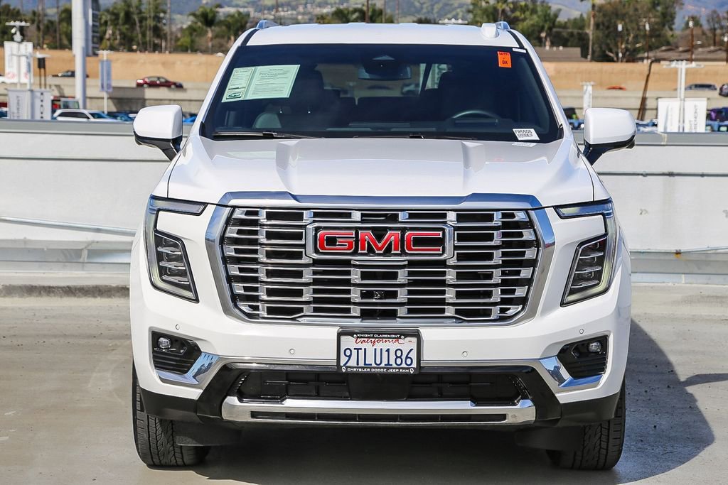Used 2025 GMC Yukon XL Denali image 3