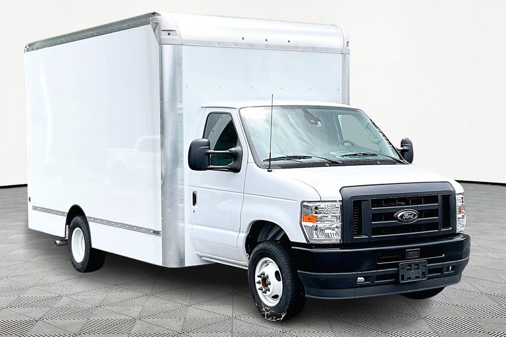 New 2024 Ford E-450 and Econoline 450 Super Duty w/ Driver's Safety Package