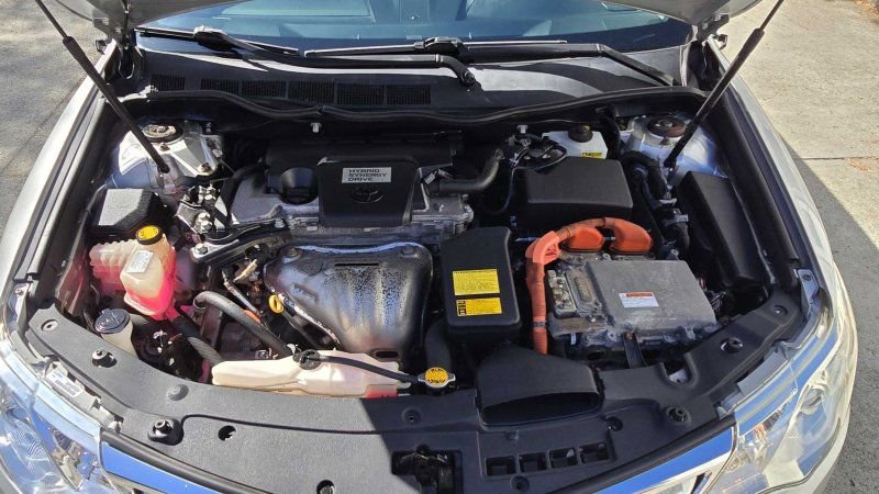 Used 2012 Toyota Camry XLE w/ Leather Pkg FWD image 38