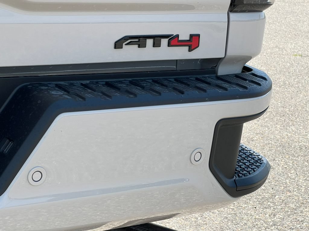 New 2026 GMC Sierra 2500 AT4 w/ AT4 Premium Plus Package AWD/4WD image 12