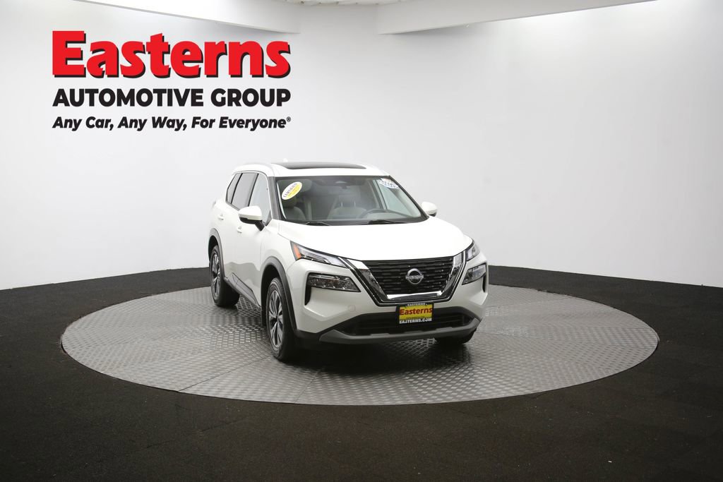 Used 2022 Nissan Rogue SV w/ SV Premium Package image 52