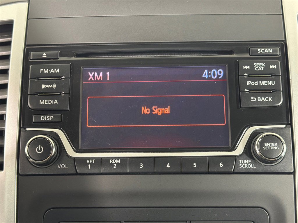 Used 2018 Nissan Frontier SV image 28