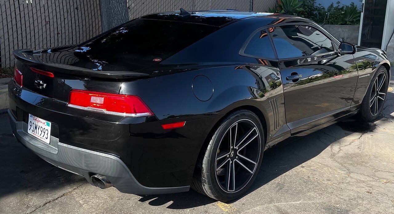 Used 2015 Chevrolet Camaro LS RWD image 7