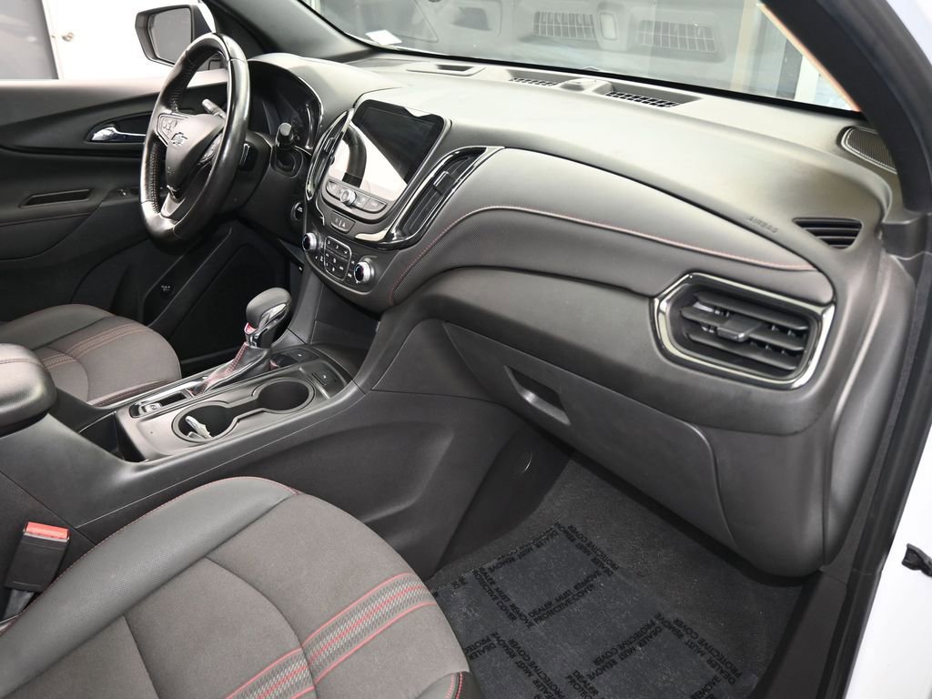 Used 2022 Chevrolet Equinox RS w/ Infotainment Package image 49