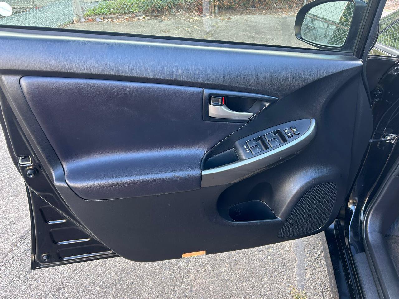 Used 2013 Toyota Prius Persona Series FWD image 10