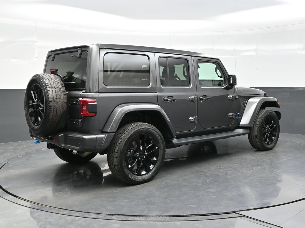 Used 2021 Jeep Wrangler Unlimited Sahara AWD/4WD image 7