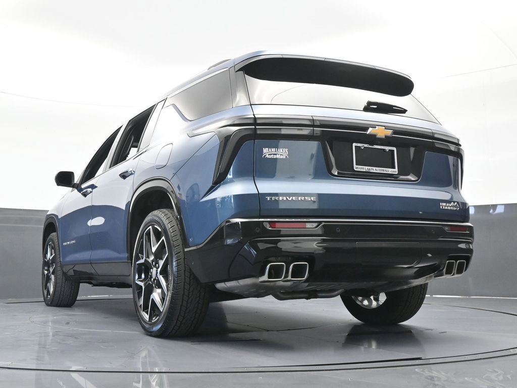 Used 2025 Chevrolet Traverse High Country image 70