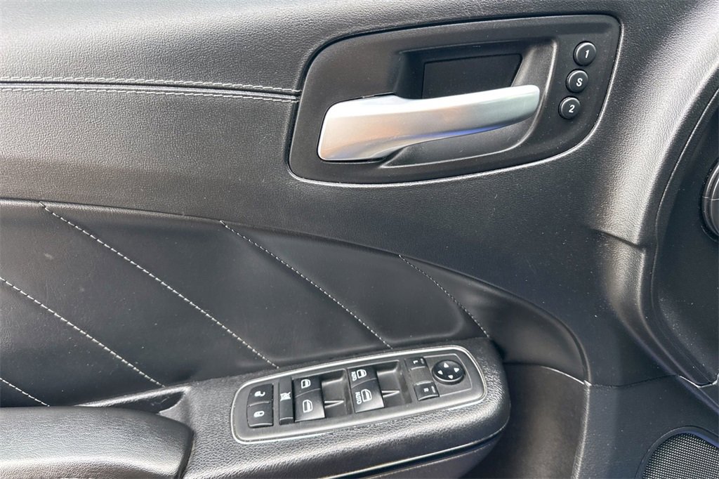 Used 2019 Dodge Charger GT image 13
