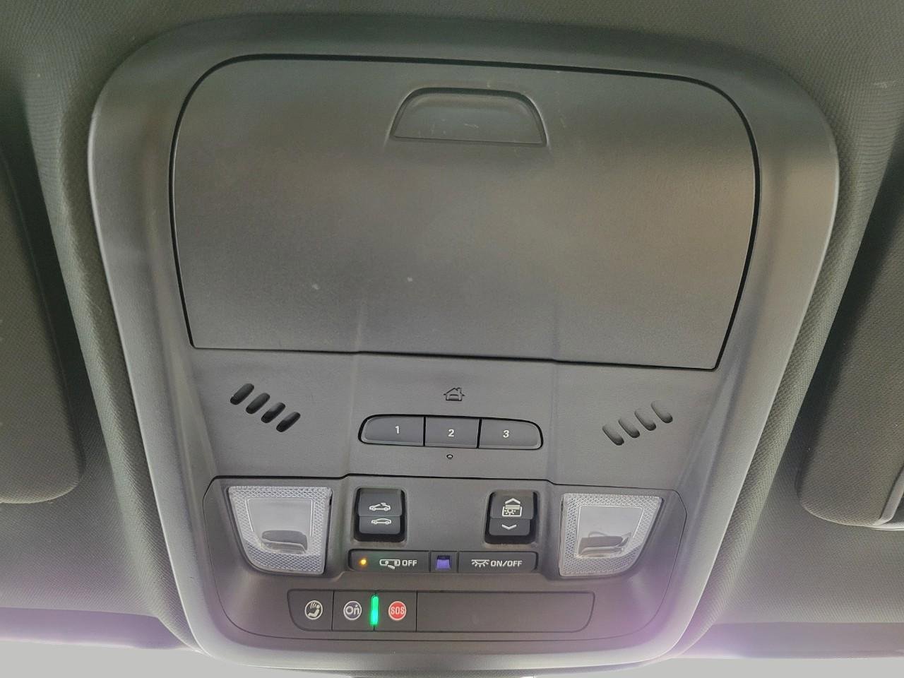 Used 2019 Cadillac XT5 Premium Luxury image 18