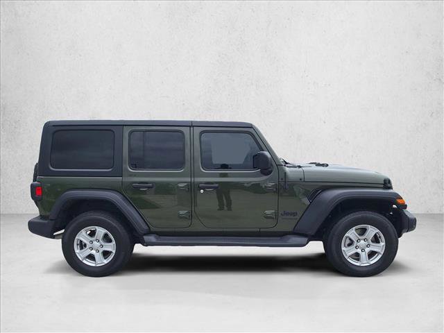 Used 2022 Jeep Wrangler Unlimited Sport image 4