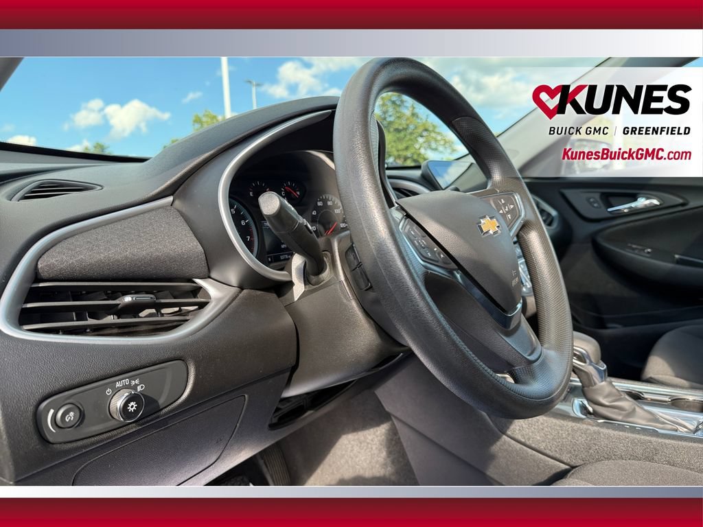 Used 2024 Chevrolet Malibu LT FWD image 39
