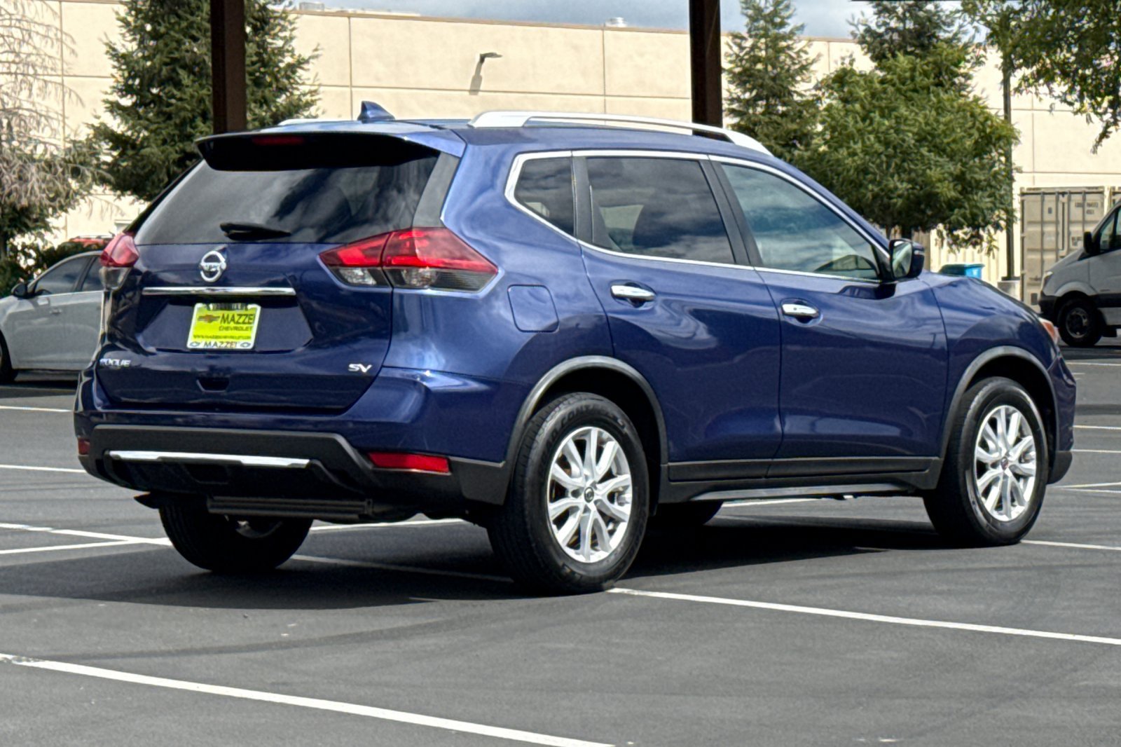 Used 2018 Nissan Rogue SV FWD image 10