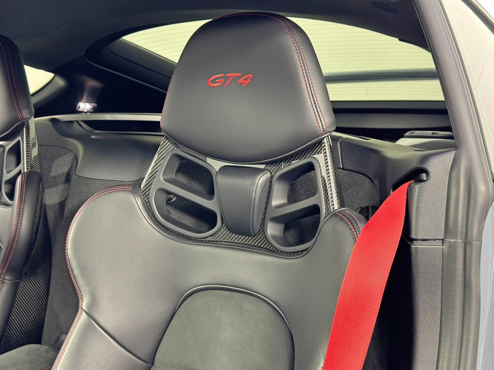 Used 2023 Porsche 718 Cayman GT4 image 39