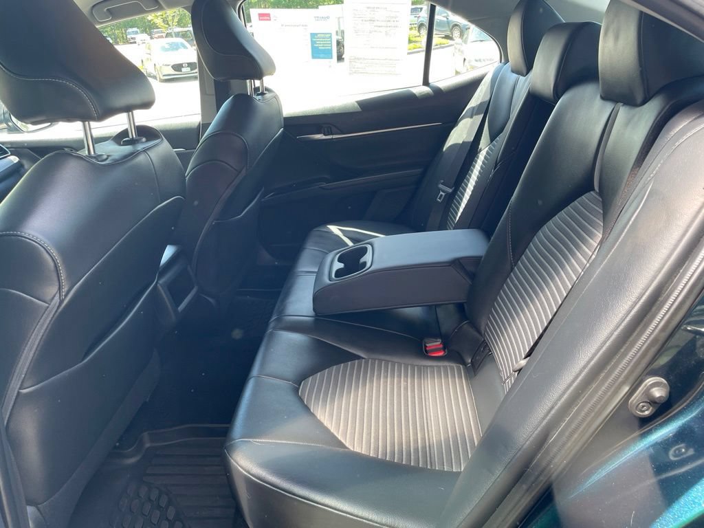 Used 2020 Toyota Camry SE AWD/4WD image 10