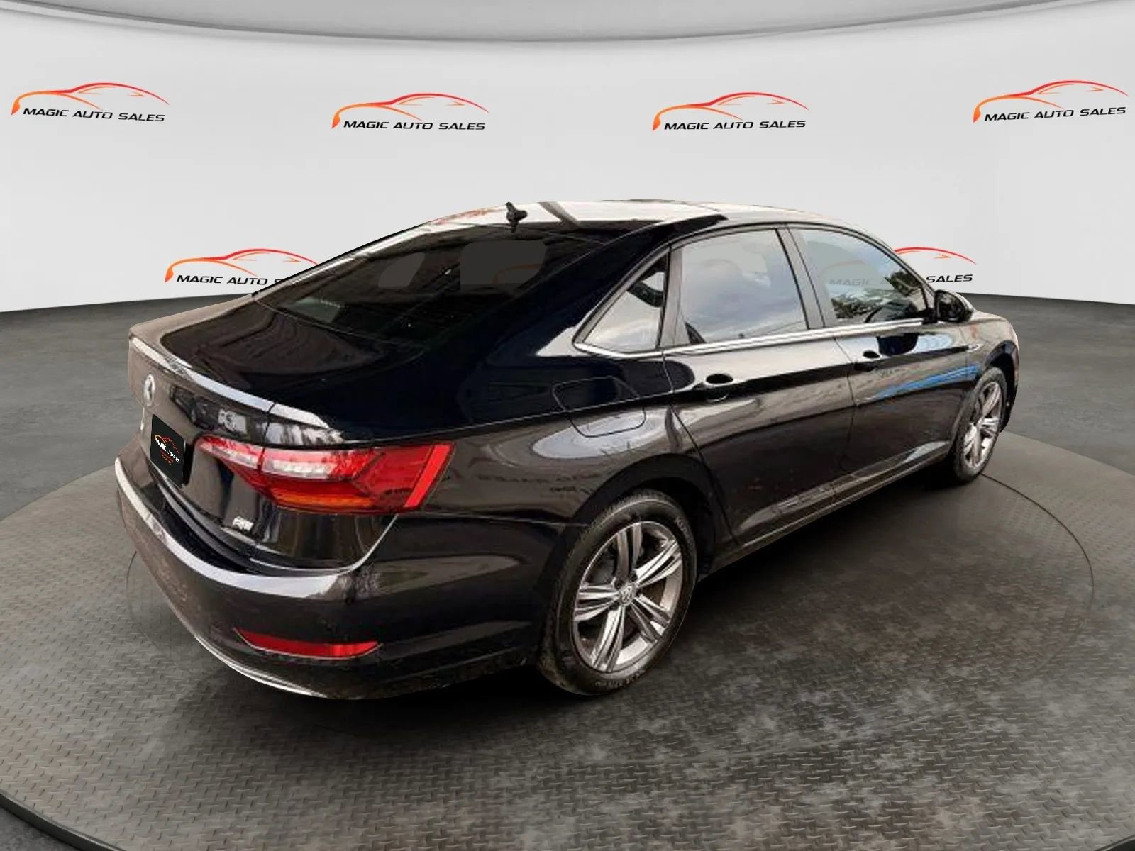 Used 2019 Volkswagen Jetta R-Line image 11