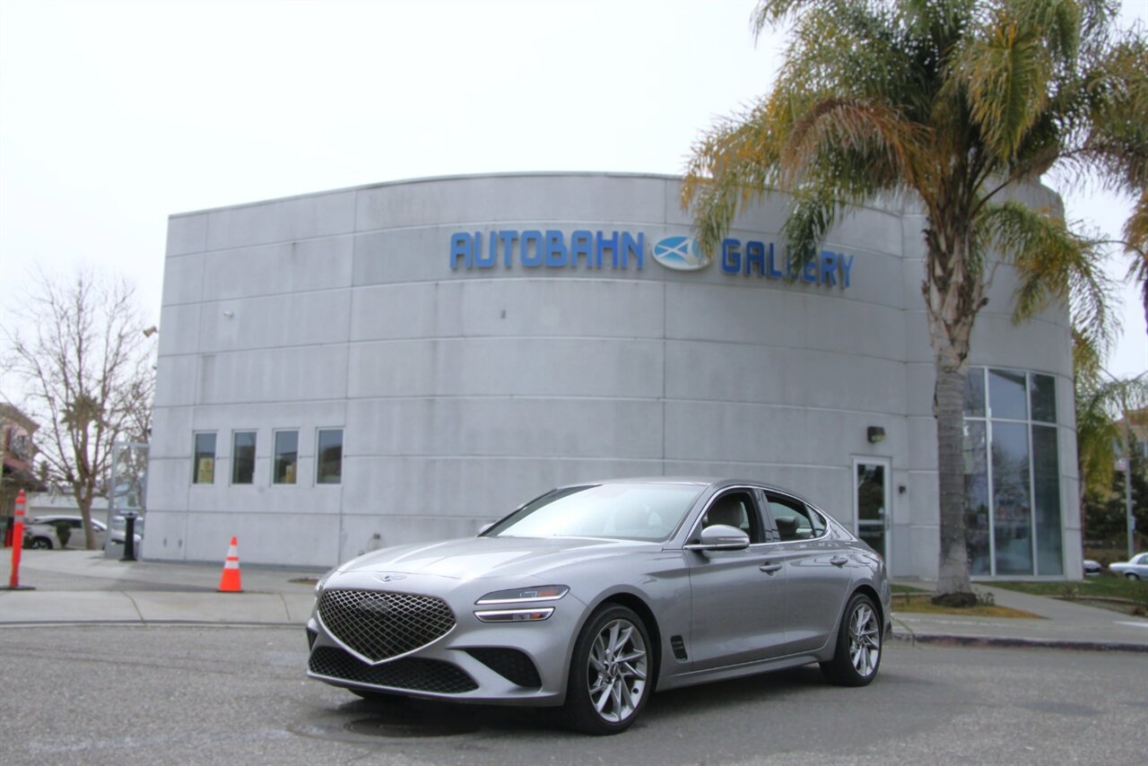 Used 2022 Genesis G70 2.0T RWD image 1