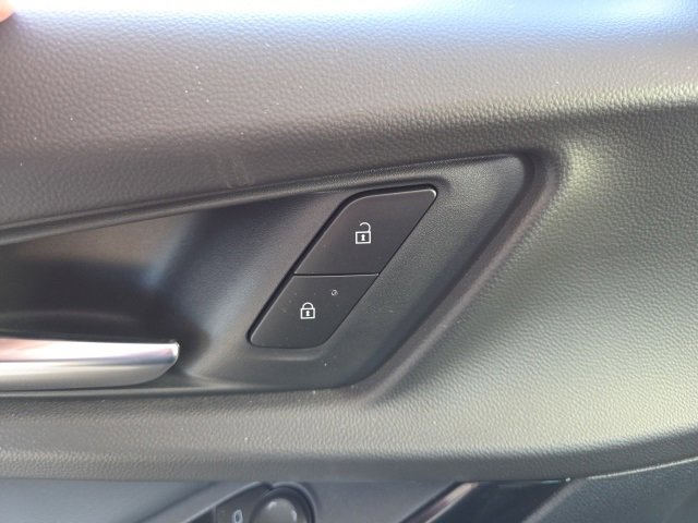 New 2026 Chevrolet Equinox LT w/ Convenience Package II image 43