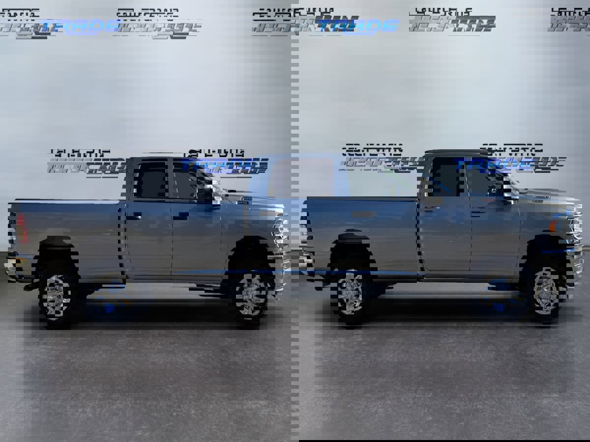 Used 2024 RAM 2500 Tradesman w/ Chrome Appearance Group image 4