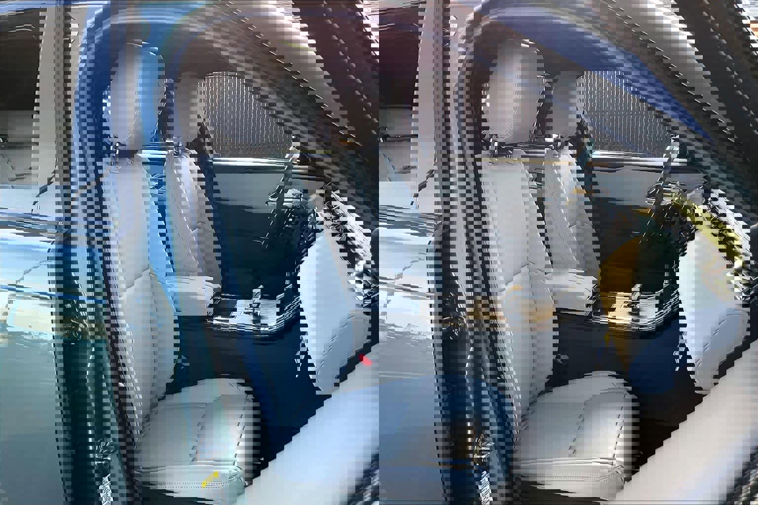 New 2026 Land Rover Range Rover Velar Dynamic SE image 31