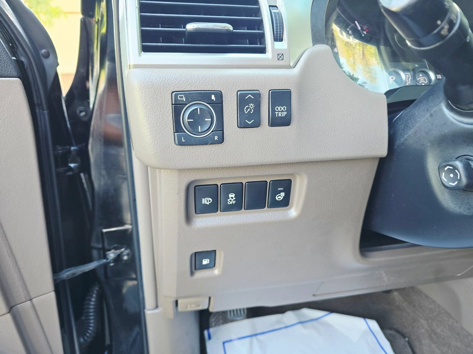 Used 2011 Lexus GX 460 Premium AWD/4WD image 16