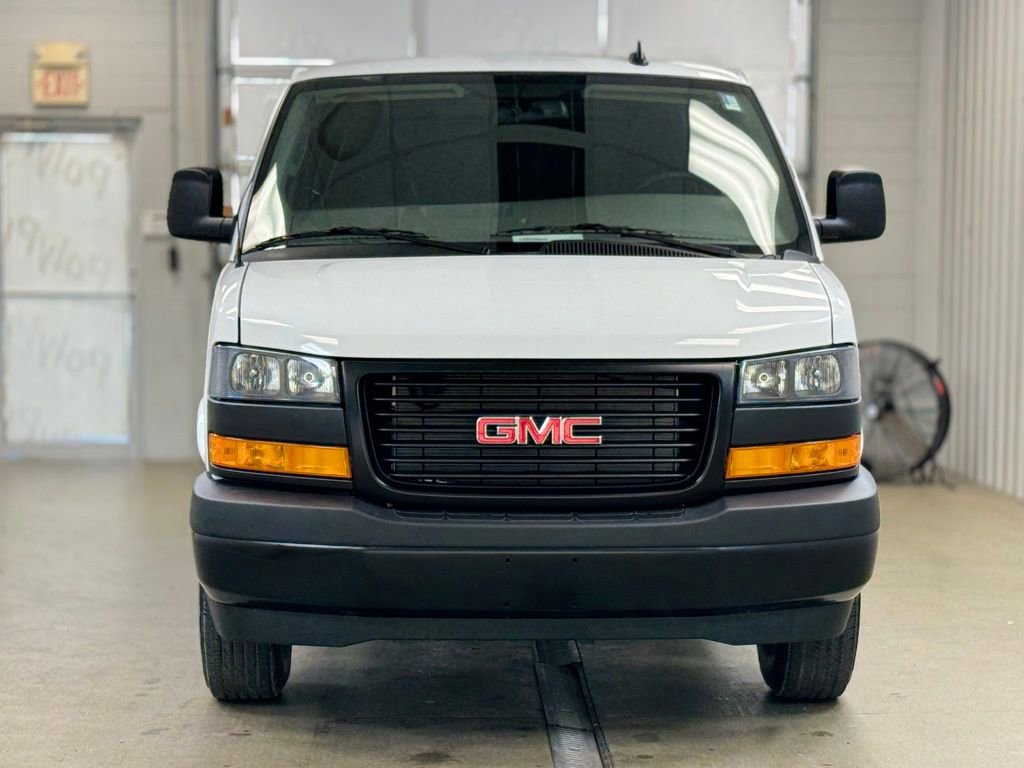 New 2025 GMC Savana 2500 image 2