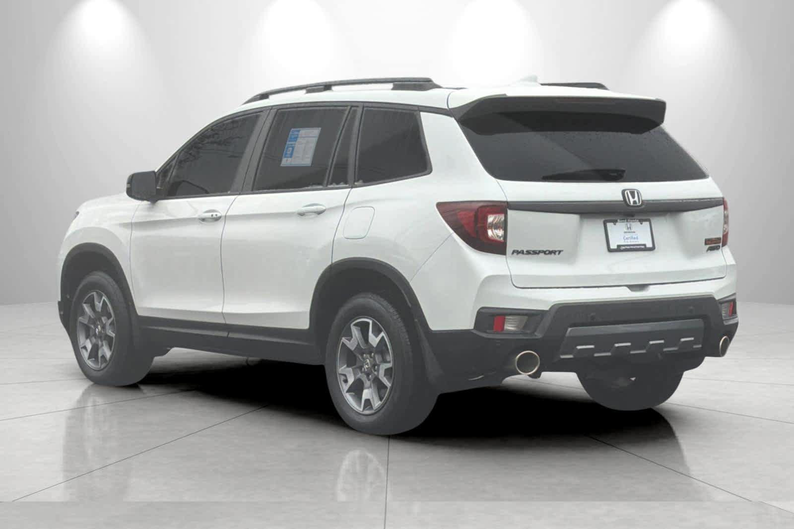 Used 2023 Honda Passport TrailSport image 6