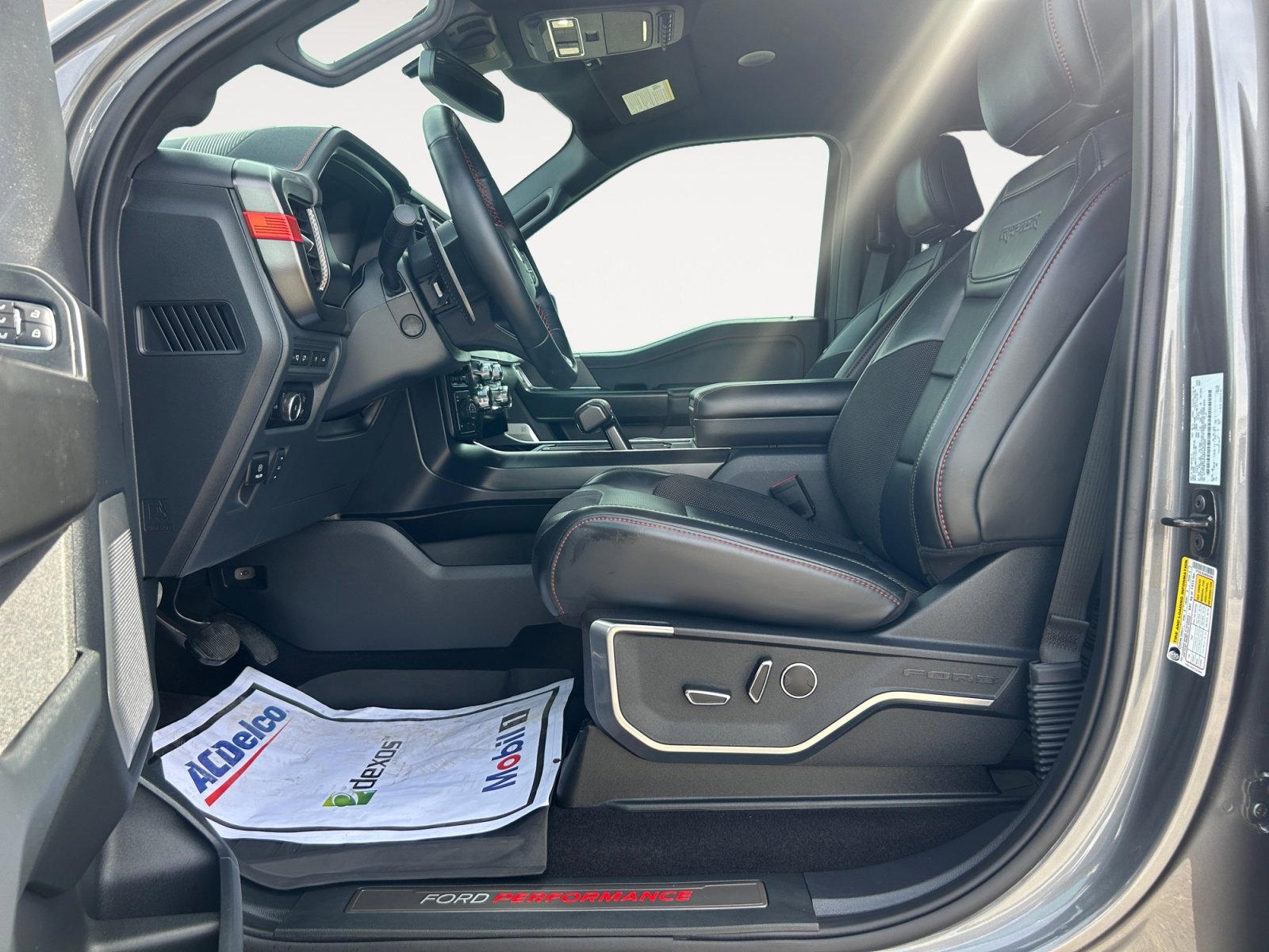 Used 2024 Ford F150 Raptor image 19