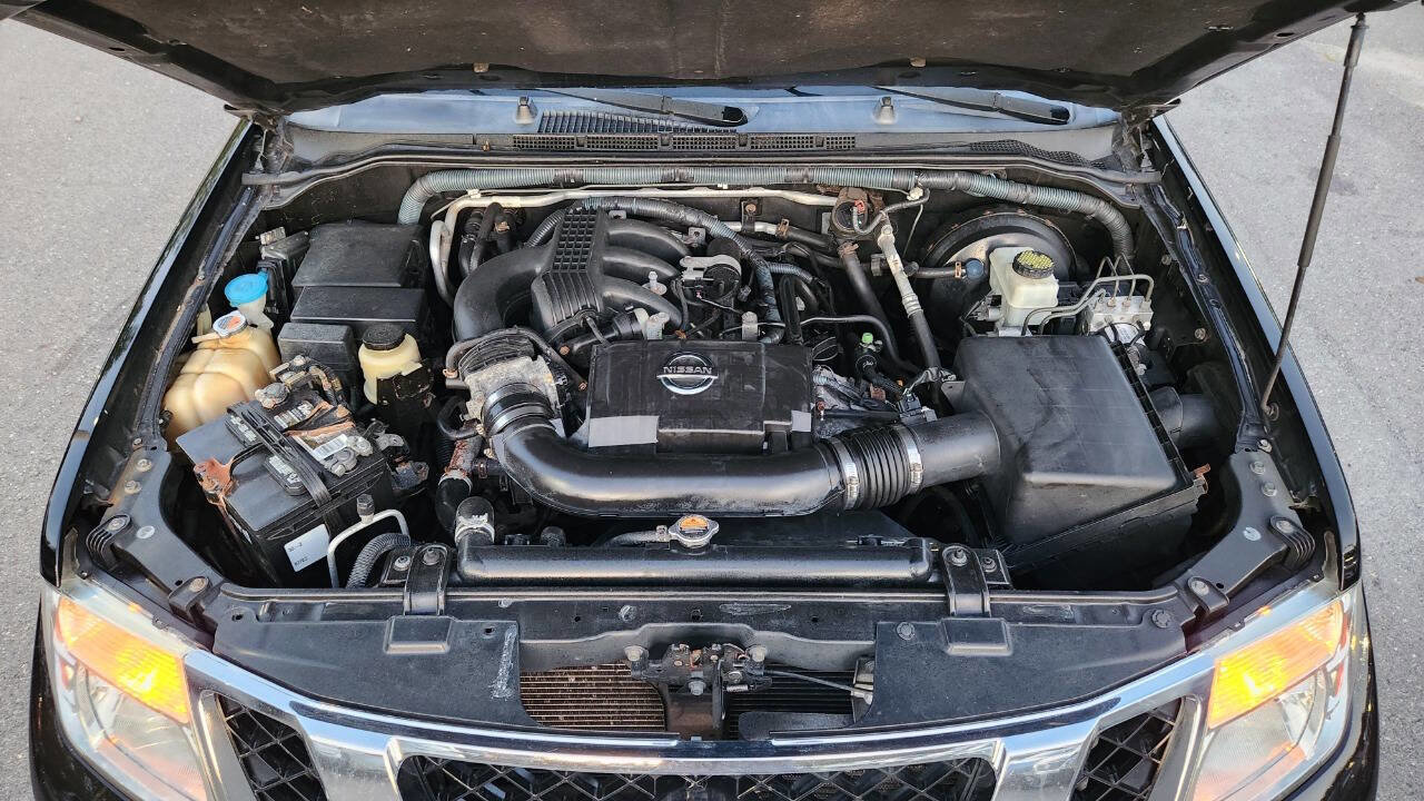 Used 2011 Nissan Pathfinder Silver image 51