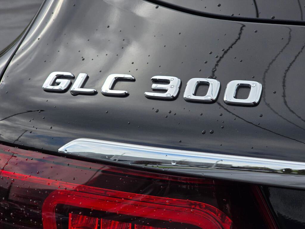 Used 2022 Mercedes-Benz GLC 300 image 33