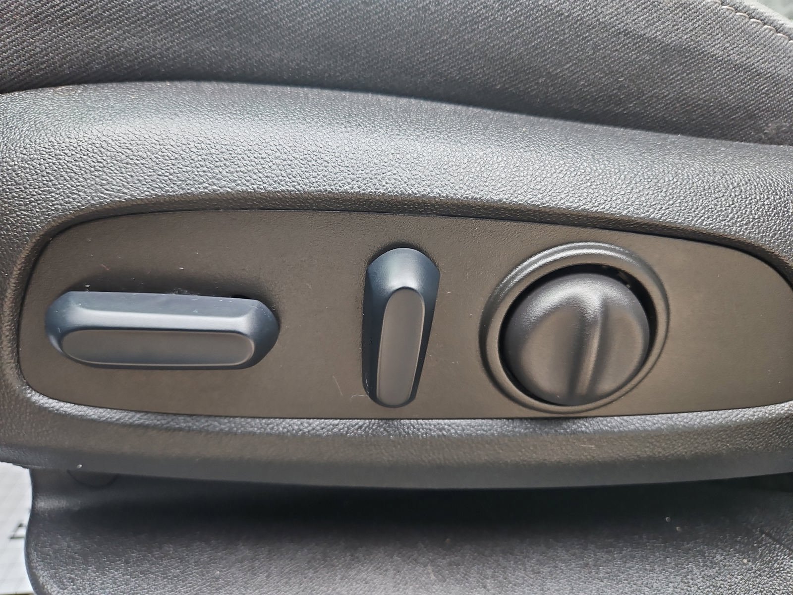 Used 2024 Chevrolet Equinox LT image 8