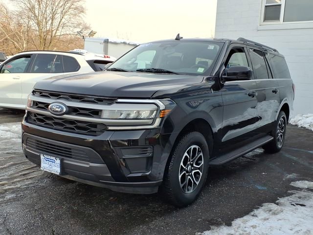 Used 2024 Ford Expedition Max XLT AWD/4WD image 3